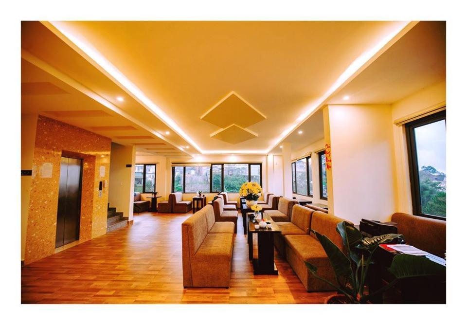 Van Tien Tv Hotel Da Lat- Ttn Hotel ภายนอก รูปภาพ
